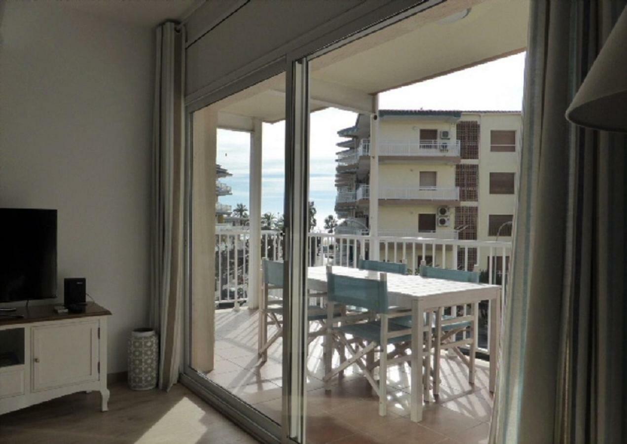 Mont-Roig Apartment กัมบริลส์ ภายนอก รูปภาพ